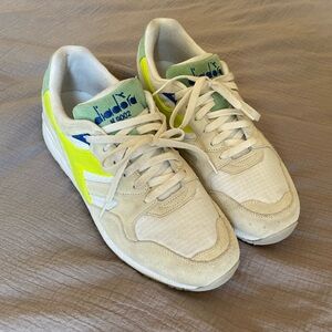 Diadora sneakers